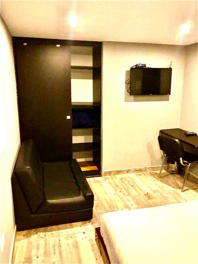 Bogota Rooms Heroes Exterior photo