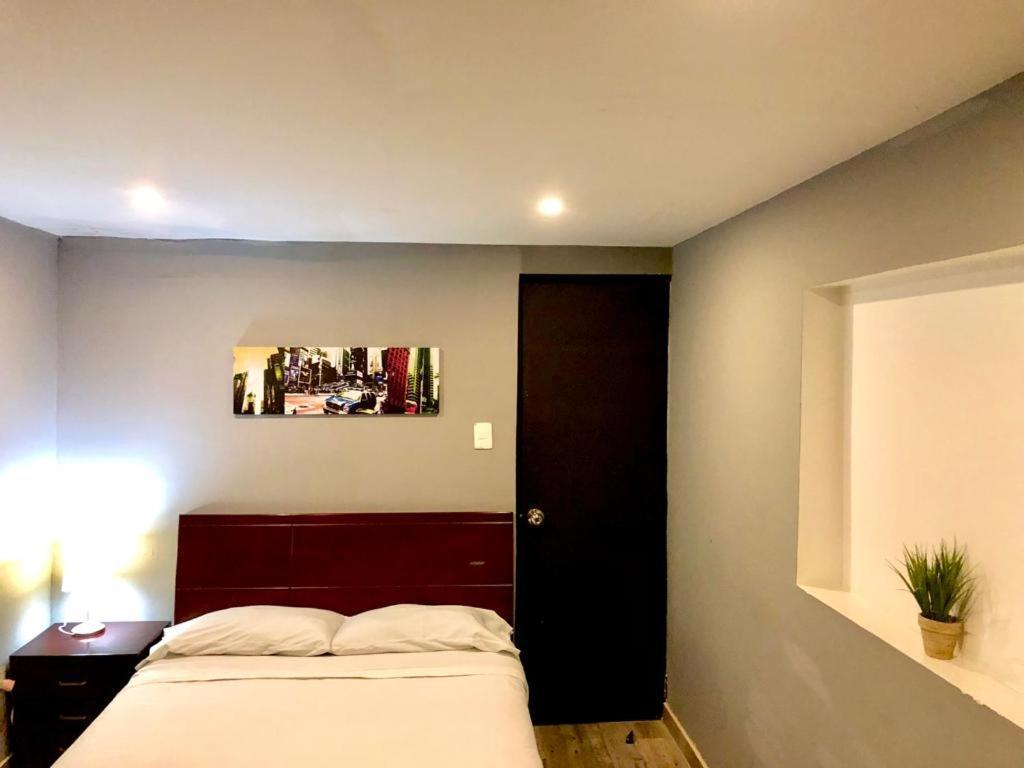 Bogota Rooms Heroes Exterior photo