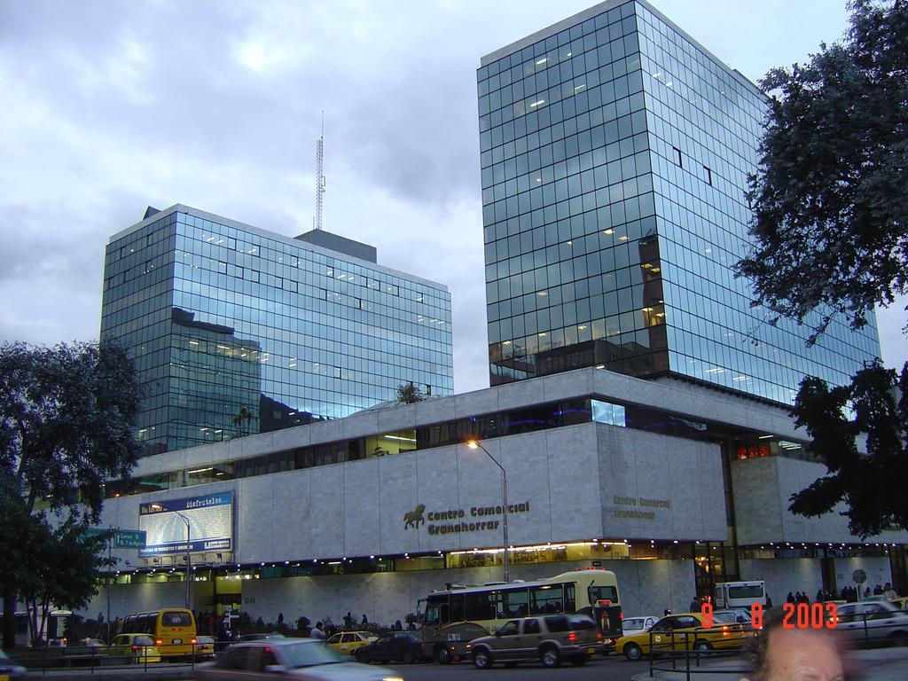 Bogota Rooms Heroes Exterior photo